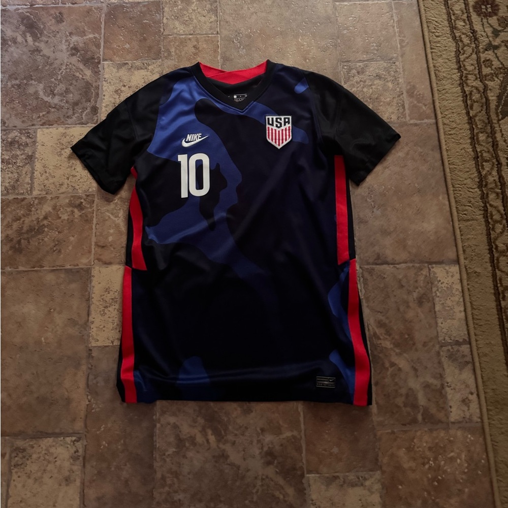 Nike shirt/ Cristian pulisic usmnt Jersey size S good condition /blue/red Size S